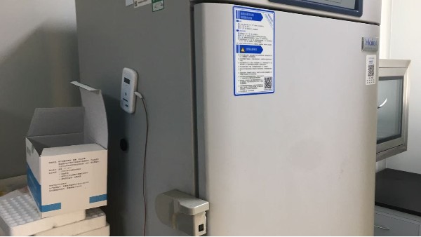 當冰箱的溫度發(fā)生異常波動時它就會自動報警這么好用的溫度采集器到底該怎么選呢?25.7.22