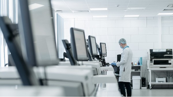 真的人工智能來了！中國文心一言正面對標ChatGPT23.3.17