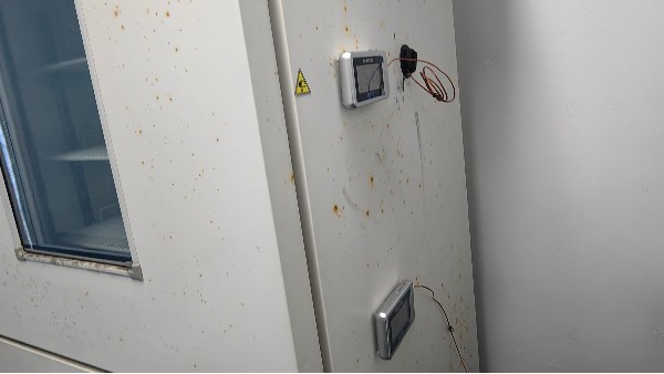 在臨床工作中作為醫(yī)院管理者和醫(yī)護(hù)人員如何及時(shí)發(fā)現(xiàn)溫度異常等情況呢？25.4.15