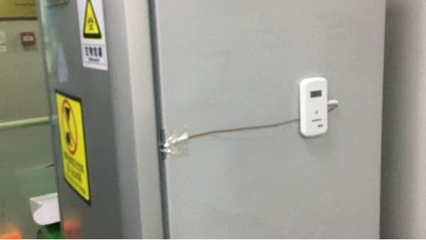 如果安裝溫濕度監(jiān)控設(shè)備能夠自動通知到相關(guān)負(fù)責(zé)人是不是就能避免很多損失呢?26.1.28