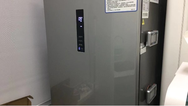 你所擔心的實驗室樣本溫度異常變化等問題是如何完成統一監測的呢？24.7.8